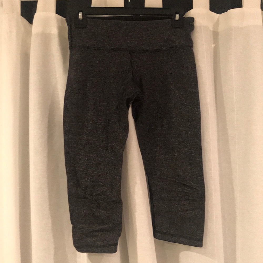 Lululemon reversible charcoal & black wunder under